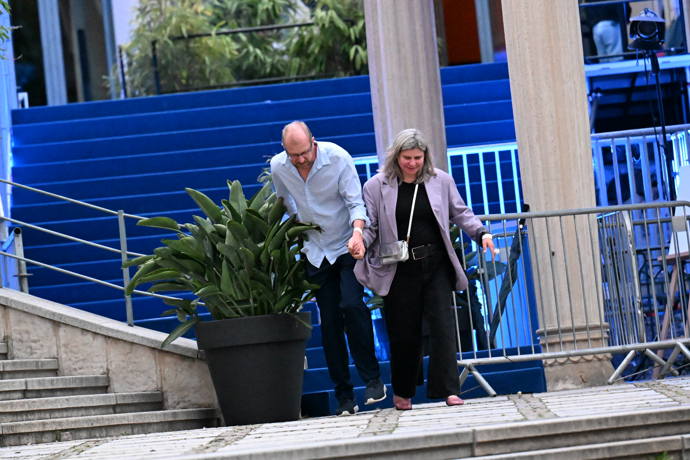 Drama Martina Pechláta na schodech.