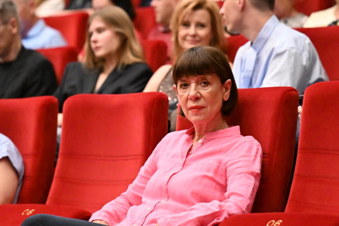Andrea Bartošková seděla sále sama.