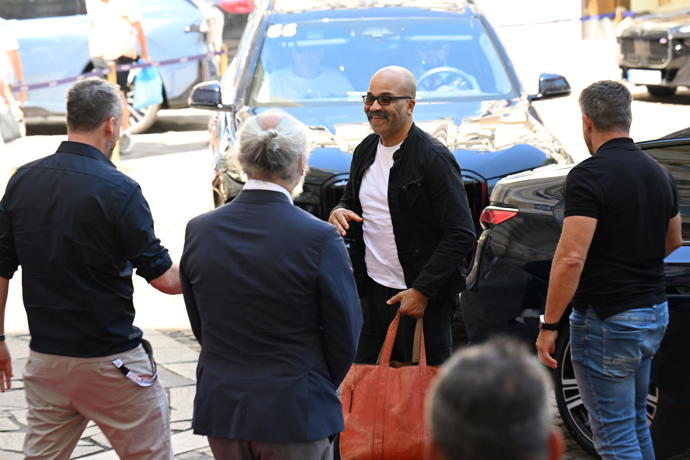 Jeffrey Wright byl samý úsměv.