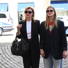 Jitka Schneiderová dorazila s dcerou Sofií Annou.
