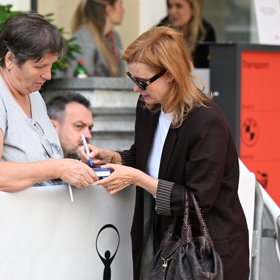 Jitka Schneiderová dorazila s dcerou Sofií Annou.