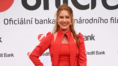 FOTO: Nikol Kouklová na party UniCredit Bank ve Varech.