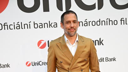 FOTO: Janek Bartoška na party UniCredit Bank ve Varech.