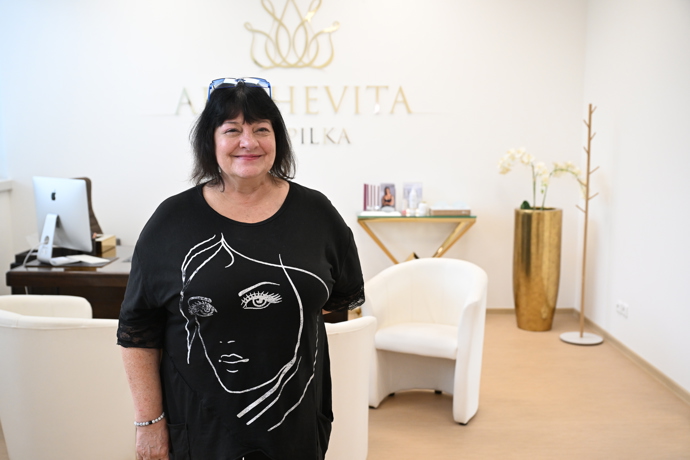 Spokojená Dana Bartůňková na klinice Aesthevita, kde se svěřila do rukou odborníků.
