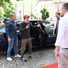 Jesse Eisenberg na festivalu ve Varech.