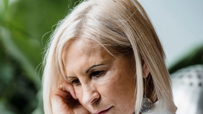 „Manžel jezdí na týden sám odpočívat. Prý potřebuje klid, ale já začínám pochybovat, jestli přede mnou něco neskrývá,“ svěřuje se Radmila „Manžel jezdí na týden sám odpočívat. Prý potřebuje klid, ale já začínám pochybovat, jestli přede mnou něco neskrývá,“ svěřuje se Radmila