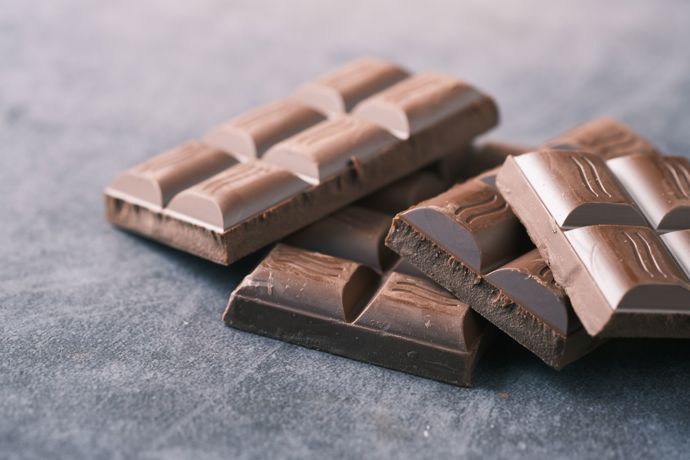 Koupí čokolády s označením Fairtrade přímo ovlivňujete, zda farmář dostane za svou práci alespoň minimální spravedlivou mzdu. Každý takový nákup je přímým bojem proti dětské práci na plantážích v rozvojových zemích.