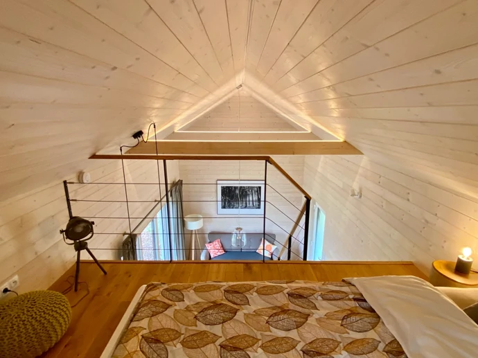 Skandinávské hygge u Písku: Tiny Vacation nabízí design, pohodlí i pořádnou dávku přírody na pouhých 26 metrech čtverečních