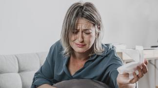 „Manžel mi po třiceti letech řekl, že už mě nemiluje. Neodchází za jinou ženou, jen chce být konečně sám,“ svěřuje se Naděžda „Manžel mi po třiceti letech řekl, že už mě nemiluje. Neodchází za jinou ženou, jen chce být konečně sám,“ svěřuje se Naděžda
