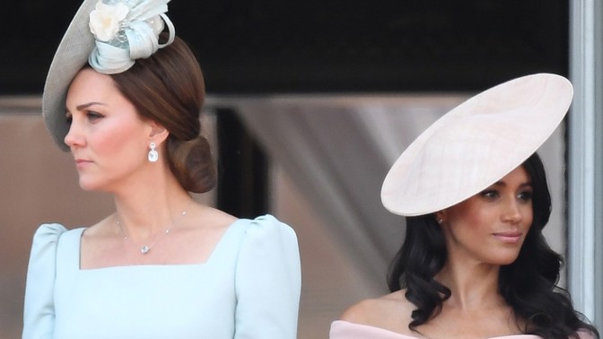 Jak si Meghan Markle zkazila reputaci v královské rodině: Rozkol s Kate Middleton odstartoval zapomenutý lesk na rty