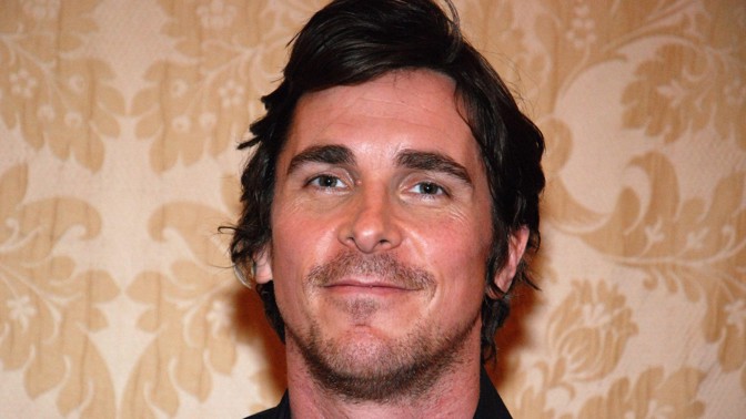 Fešák Christian Bale terčem kritiky: Vyčítají mu napadení sestry s matkou i nejasný postoj k týrání zvířat
