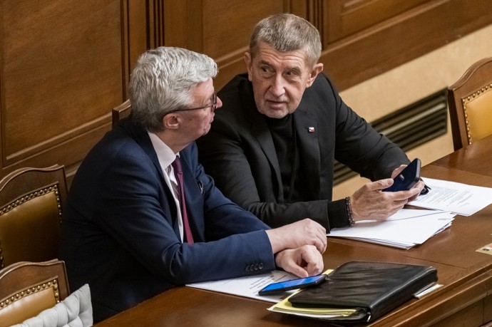 Premiér Andrej Babiš ve své rétorice přitvrdil. O Petru Pavlovi tvrdí, že proti vládě vede skrytou válku.