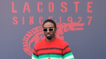 FOTO: Caleb McLaughlin na přehlídce Lacoste v roce 2026.