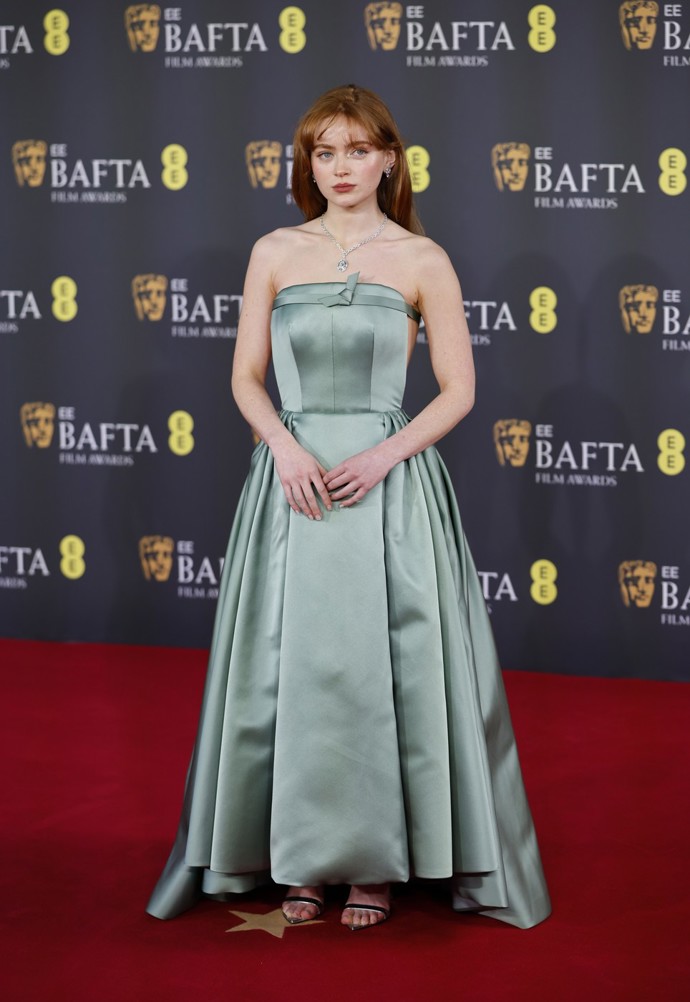 Sadie Sink na cenách Bafta v roce 2026. 