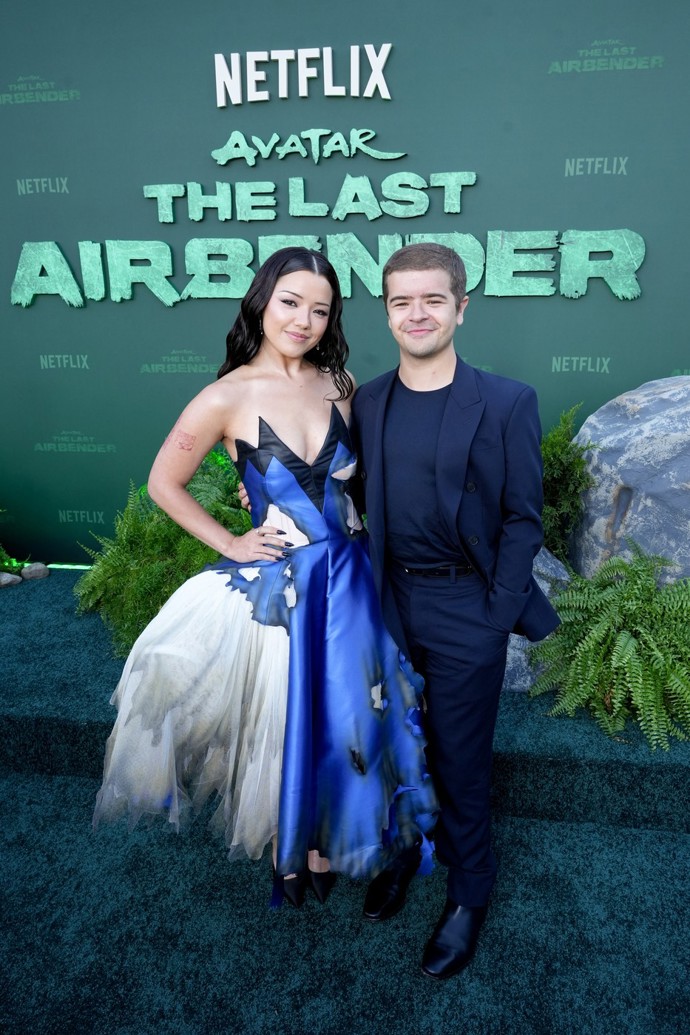 Gaten Matarazzo s partnerkou Elizabeth Yu.
