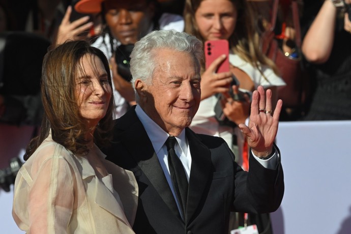 Dustin Hoffman na zahájení KVIFF 2026.