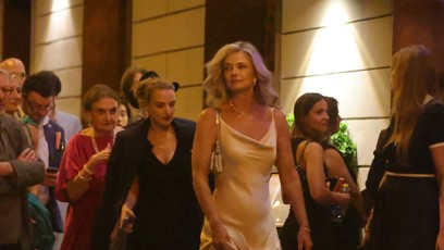 FOTO: Pavlína Pořízková odcházela s dcerou Evy Holubové i s Evou.