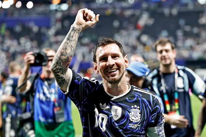 Lionel Messi je argentinskou hvězdou.