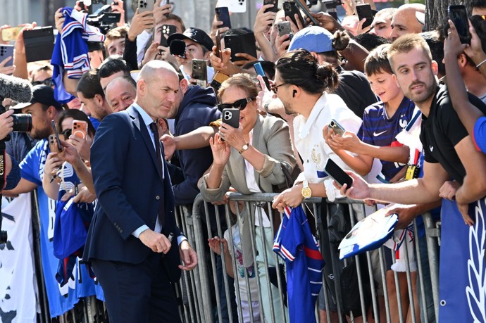 Zinédine Zidane má spoustu fanoušků.