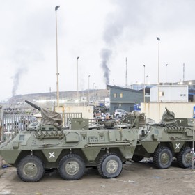 Apokalypsa v Ceutě. Proti migrantům zasahuje armáda.