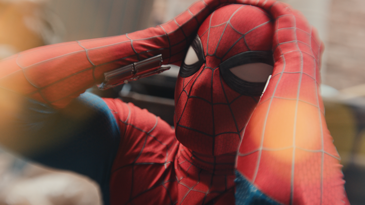 Peter ve filmu Spider-Man: Zbrusu nový den skutečně velice trpí.