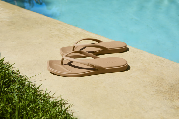 Crocs, 1099 Kč, urbanlux.cz