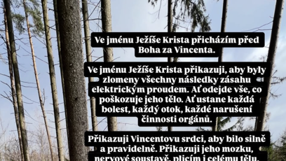 FOTO: Modlitba za Vincenta, kterou Karolína sdílela na svém profilu.