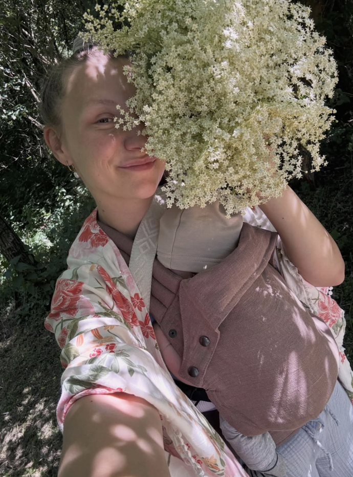 Na Instagramu sdílí Karolína zážitky ze života v komunitě. 