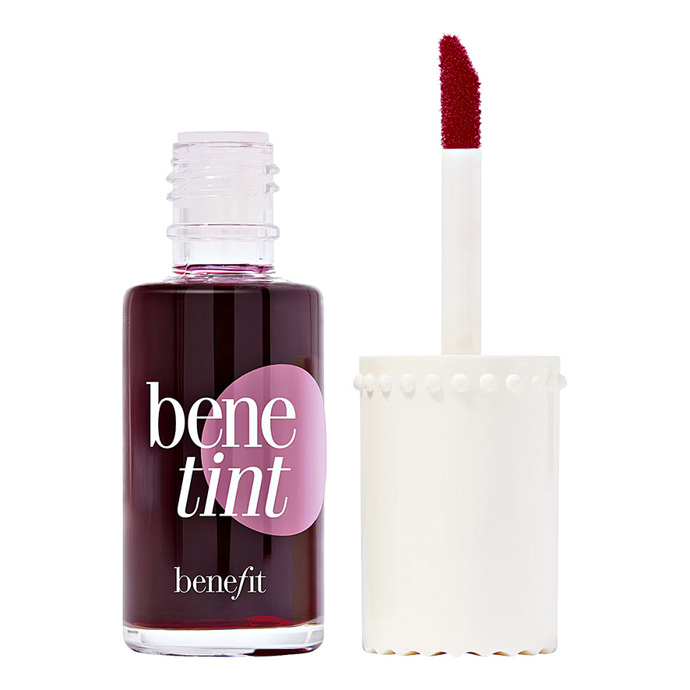 Tekutá barva na rty a tváře Benetint, Benefit, 6 ml, 720 Kč, sephora.cz Tekutá barva na rty a tváře Benetint, Benefit, 6 ml, 720 Kč, sephora.cz