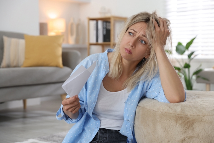 Zapomínání, horší soustředění nebo náhlé změny nálady mohou být důsledkem kolísající hladiny hormonů. Tyto obtíže bývají v období perimenopauzy časté a mohou ovlivňovat pracovní výkon i každodenní život.