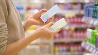 Může krém z drogerie za pár stovek konkurovat luxusnímu séru za tisíce korun? Vyberte si z galerie. Rozhoduje hlavně jedna věc