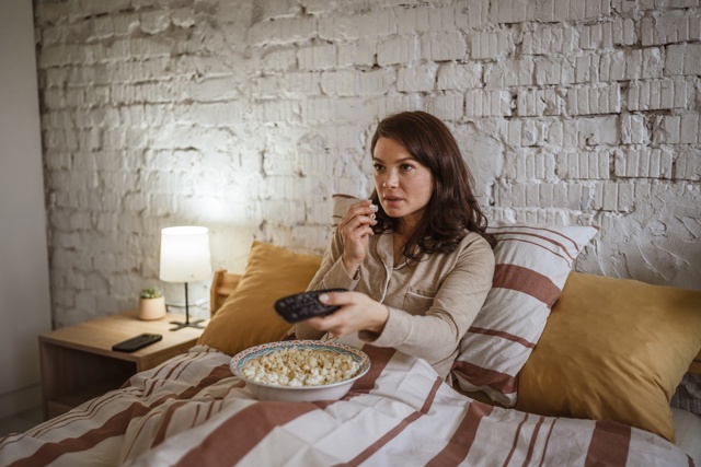 Televize v ložnici podle feng-šuej: Chyba, která může kazit spánek i atmosféru domova