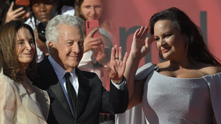 Dustin Hoffman a Jitka Čvančarová. 