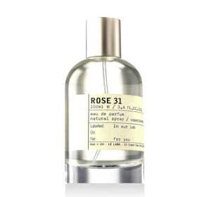 Její parfém Le Labo, Rose 31 seženete za 7 355 Kč za 100 ml.