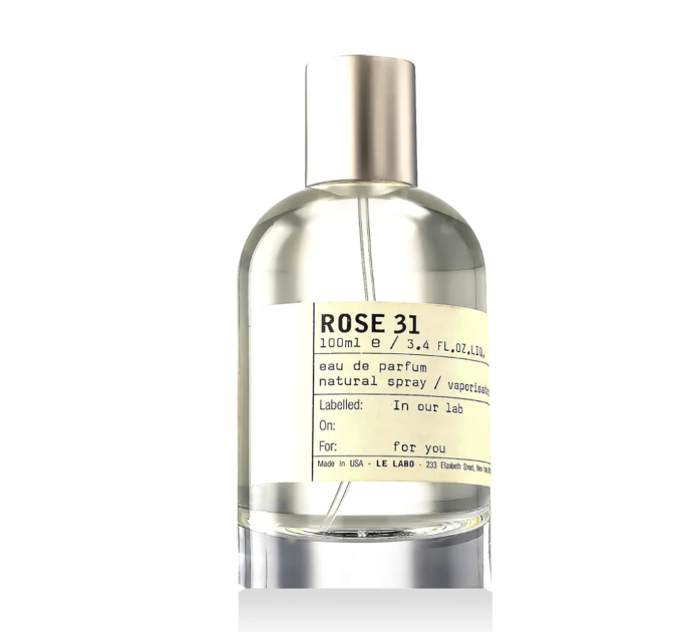 Její parfém Le Labo, Rose 31 seženete za 7 355 Kč za 100 ml.