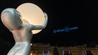 KVIFF rozzáří rekordní dronová show i festivalové hry o ceny. Co dalšího si nenechat ujít v Allwyn zóně? KVIFF rozzáří rekordní dronová show i festivalové hry o ceny. Co dalšího si nenechat ujít v Allwyn zóně?