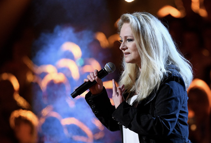 Zpěvačka Bonnie Tyler náhle zemřela.