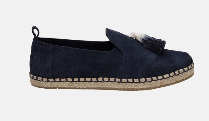 Semišové povolené espadrilky TOMS s třásní. Semišové povolené espadrilky TOMS s třásní.