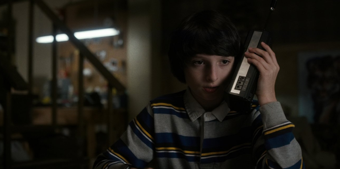 Finn Wolfhard jako Mike Wheeler v první řadě seriálu Netflixu.
