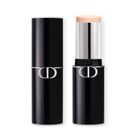 Multifunkční make-up v tyčince Dior, 1 660 Kč, prodává Sephora Multifunkční make-up v tyčince Dior, 1 660 Kč, prodává Sephora