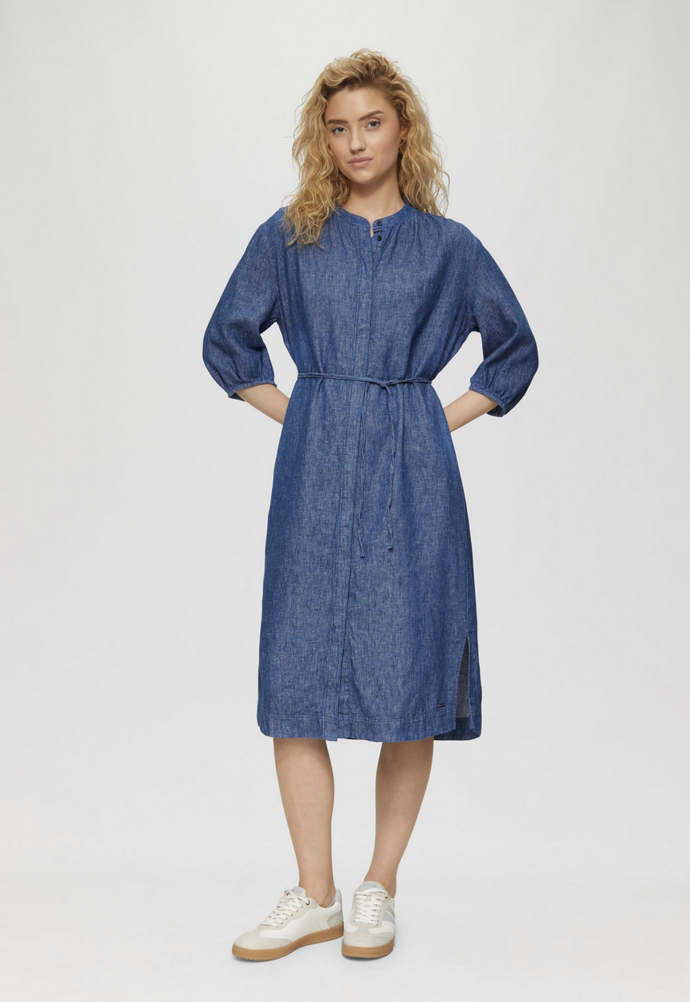 Midi šaty se střihem Relaxed Fit, 2499 Kč Midi šaty se střihem Relaxed Fit, 2499 Kč