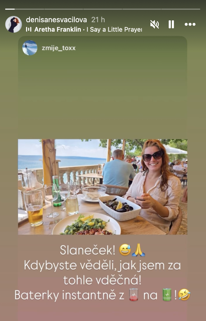 Denisa Nesvačilová je s partnerem na dovolené.