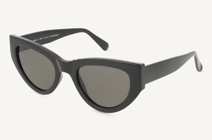 Sluneční brýle Fielmann, 950 Kč Sluneční brýle Fielmann, 950 Kč