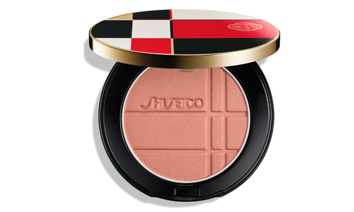Multifunkční líčidlo pro oči a tvář ShiseidoColor + Glow Enhancer, 950 Kč, prodává Notino