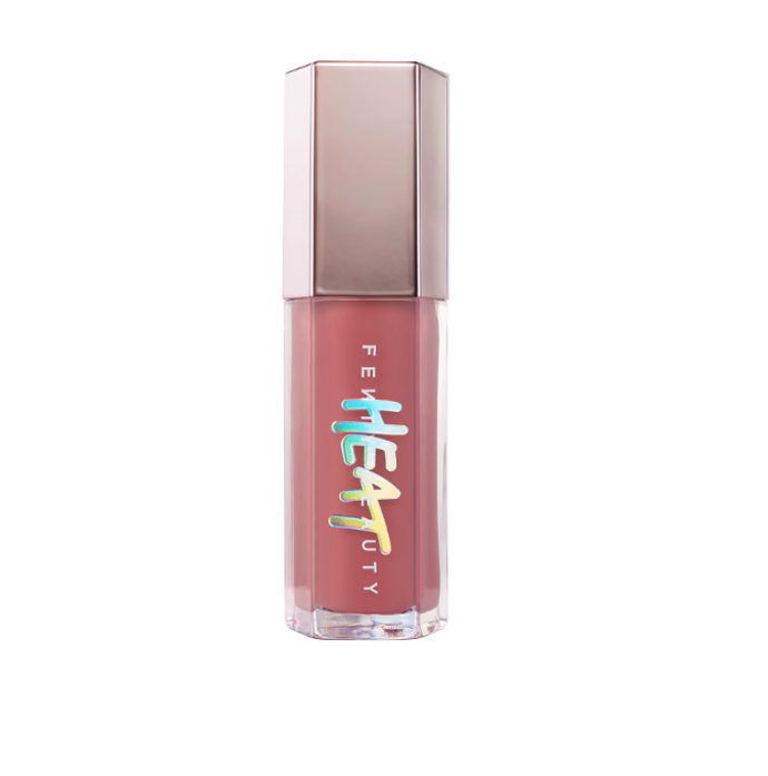 Lesk na rty Gloss Bomb Heat, Fenty Beauty, odstín Fussy, 730 Kč, prodává Sephora Lesk na rty Gloss Bomb Heat, Fenty Beauty, odstín Fussy, 730 Kč, prodává Sephora