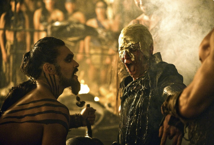 Jason Momoa ve Hře o trůny.