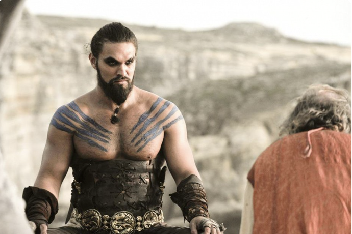 Jason Momoa ve Hře o trůny.