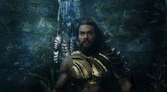 Jason Momoa v kultovním Aquamanovi.
