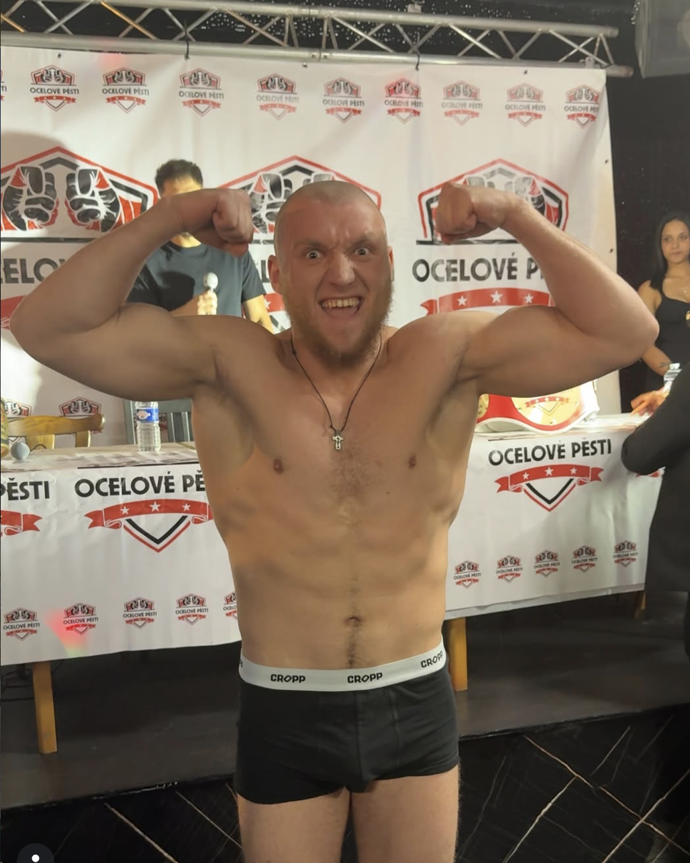 Maksym Mikhalov bude boxovat na galavečeru GBO boxing New Era 2
