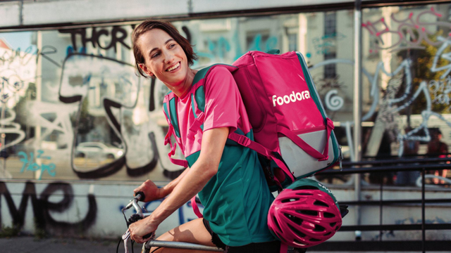 Neplaťte zbytečně navíc: Předplatné foodora PRO už Čechům ušetřilo 281 milionů korun